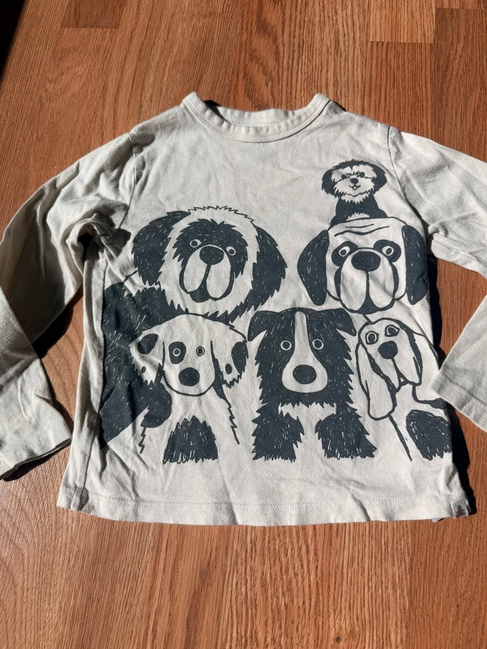 Gap Organic Kids Long Sleeve Tee with Black Dog Graphic 5